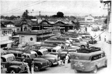 7bbd84d3be6e89d5d0cbafa64a69cb4d_minang-saisuak-terminal-bus-di-bukittinggi-1950-an