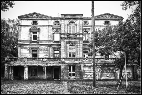 Haunted Mansion in Kirchberg (Jülich) - Nordrhein-Westfalen - Germany / Deutschland. Photo by Bert Kaufmann from Roermond, Netherlands.