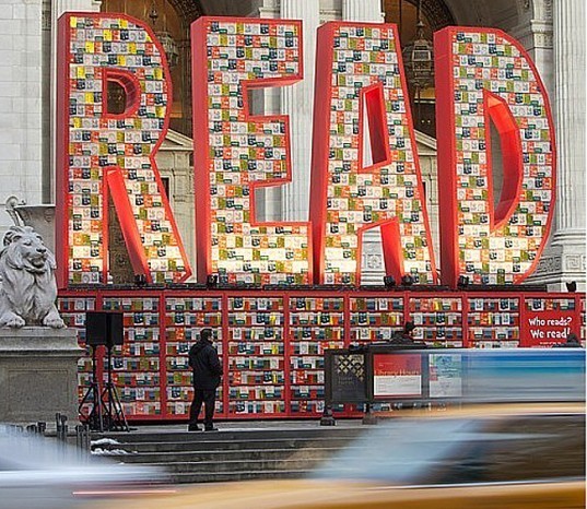 Book-Sculpture-Seuss
