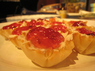 raspberry-jalapeno cheesecake tarts