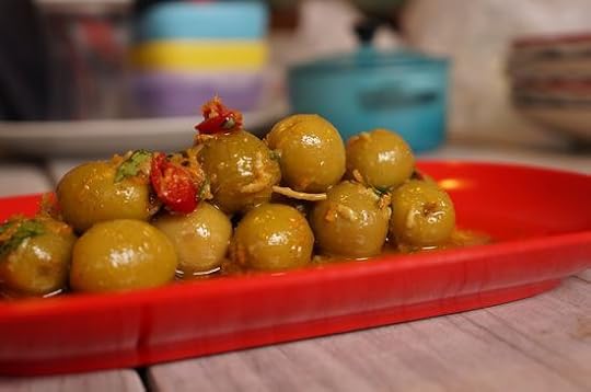 Aceitunas con naranja y cilantro