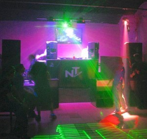 make-a-living-as-a-sound-engineer-part-two-how-to-get-played-club