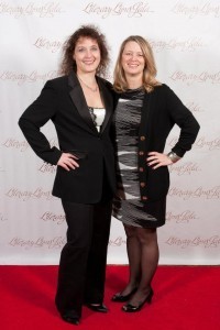 580320_377971118984566_33084979_n