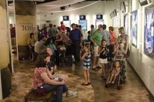 MuseumCrowds_9