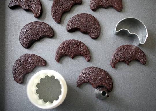 Chocolate Cookie W ings