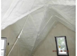 And here's what the attic looks like now that the insulation is finished. Take that furry beasties!