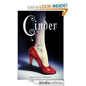 Cinder: Book One in the Lunar Chronicles