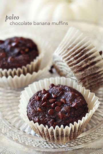 paleo chocolate banana muffins