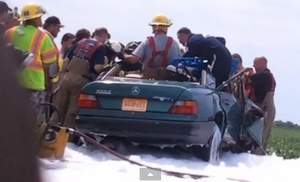 Mysterious Priest or Angel Sighted at Missouri Accident Scene