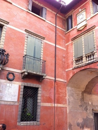Casa Duse 1