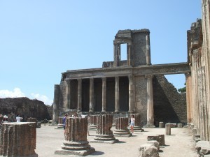Pomp buildings