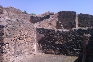 Pomp- building 1