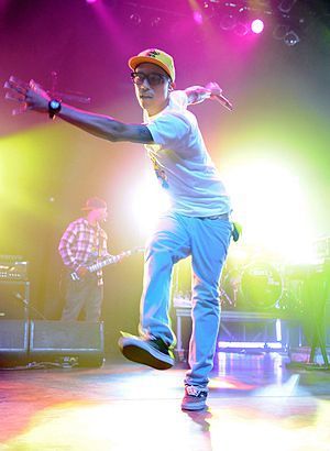 English: Pharrell Williams performing on Septe...