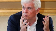 Chris Dodd is not amused