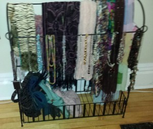 blanketrackasscarfholder