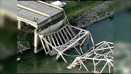 5310021-Raw-Video-Washington-State-Bridge-Collapse