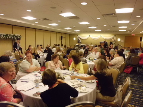 Packed house at the Gone With The Wind inspired Golden Network Retreat. Amazing speakers included Susan Elizabeth Phillips, Nora Roberts, Courtney Milan, Darynda Jones, and more.