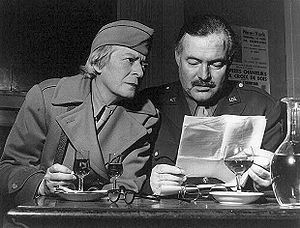 English: Ernest Hemingway with American writer...