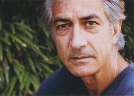 David Strathairn