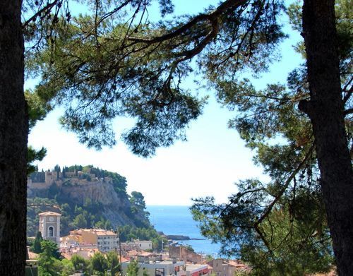 Cassis (c) Kristin Espinasse