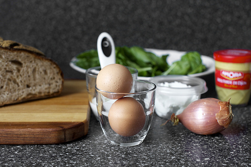 bread, spinach, dijon, shallot, goat cheese, eggs