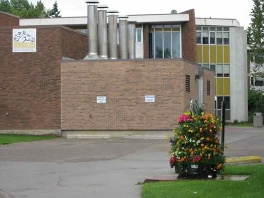 Olds-parkinglot_8018