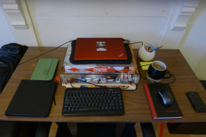 Desk2