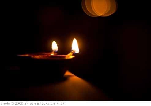 'Diya' photo (c) 2009, Brijesh Bhaskaran - license: http://creativecommons.org/licenses/by/2.0/