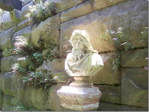 Ethereal_Biltmore_Statue