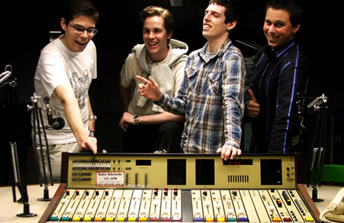 On_The_Yacht_Cast_500x375