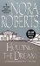 Holding the Dream (Dream trilogy, #2) by Nora Roberts