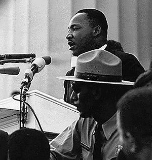 English: Dr. Martin Luther King giving his &qu...