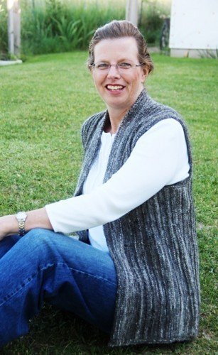 Knit side to side stripes.