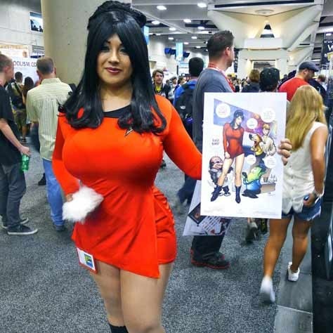 FRANK CHO presents: Ivy Doomkitty as 'Uhura' Brandy