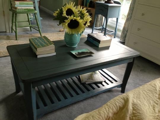 Den table