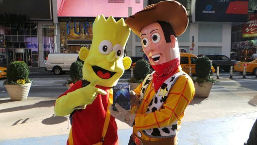 Jimmy Threepwood in Times Square