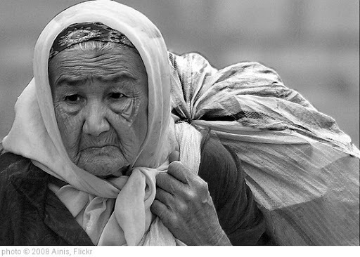 'Too Heavy Burden' photo (c) 2008, Ainis - license: http://creativecommons.org/licenses/by-nd/2.0/