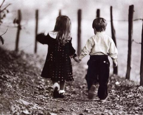 boy-girl-holding-hands-ka_large