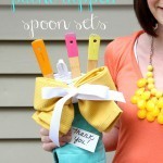 Easy Hostess Gift: How to Make Paint-Dipped Spoon Sets