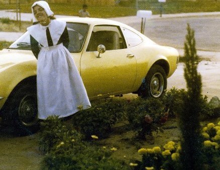 Jen as a pilgrim for fifth grade