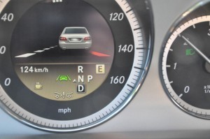Lane departure warning in Mercedes-Benz E350 BlueTec
