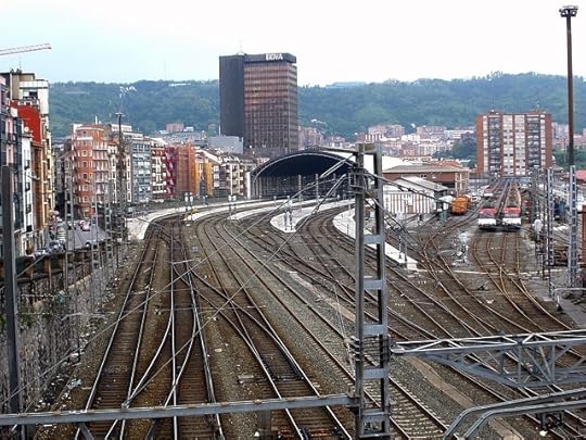 Railway in Bilbao, Spain. Image by tpsdave via Pixabay.