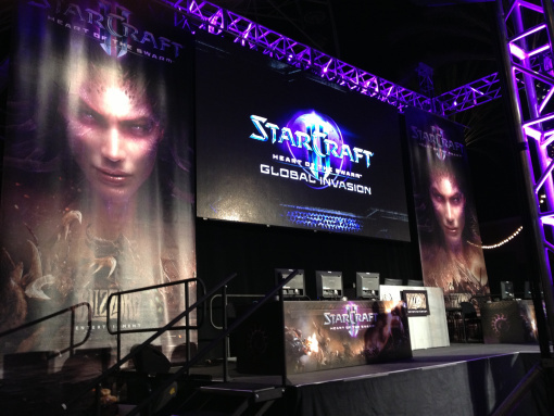 Starcraft2_HeartoftheSwarm_Launch_Event_Irvine