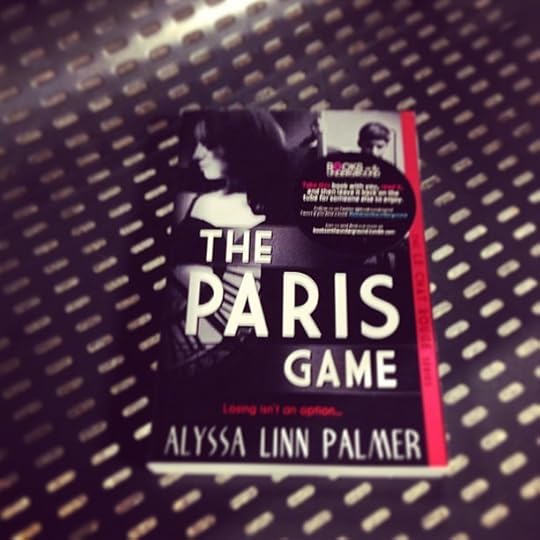 Photo by Books on the Underground (booksontheunderground.tumblr.com)