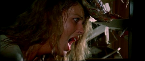 Scena 6 - Zombi 2 Revisited