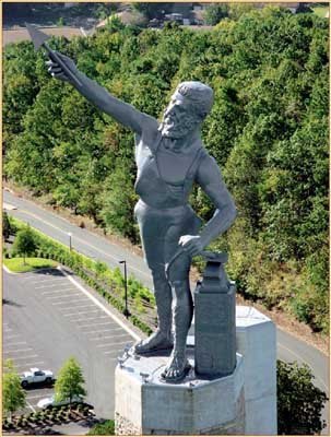 family-vacations-vulcan-statue