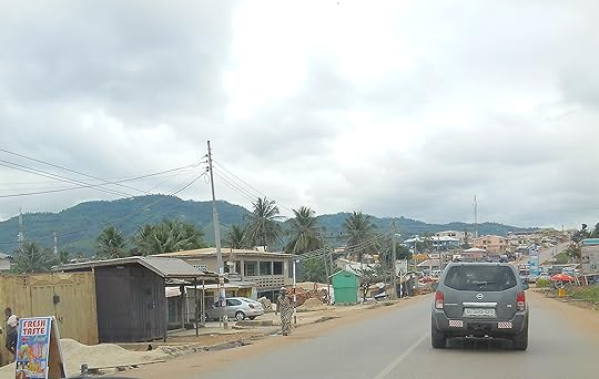 OBUASI HIGH STREET (Photo Kwei Quartey)