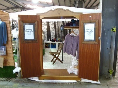 baa ram ewe's Knitty Narnia booth!