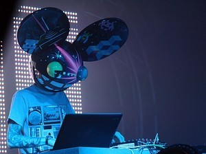 NEW YORK, NY - DECEMBER 31: Deadmau5 (Joel Zi...