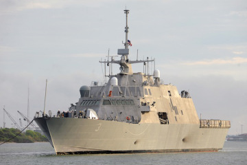 NAVY PHOTO / MCS 2ND CLASS ROSALIE GARCIA The Freedom-class littoral combat ship Fort Worth arrives in Galveston, Texas, for her commissioning Sept. 22.